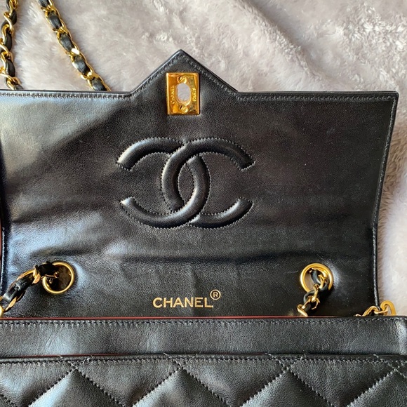 🔥🔥🔥Authentic Vintage Chanel Single Flap Shoulder Bag - Picture 7 of 16